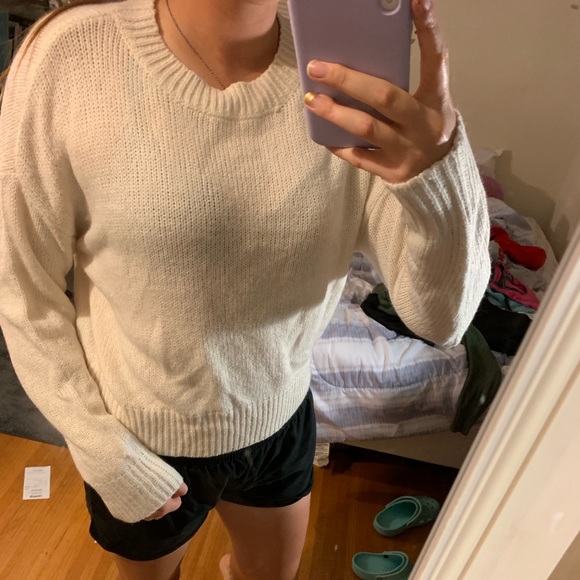 Garage Sweaters - 💥2/$13 •white knit sweater